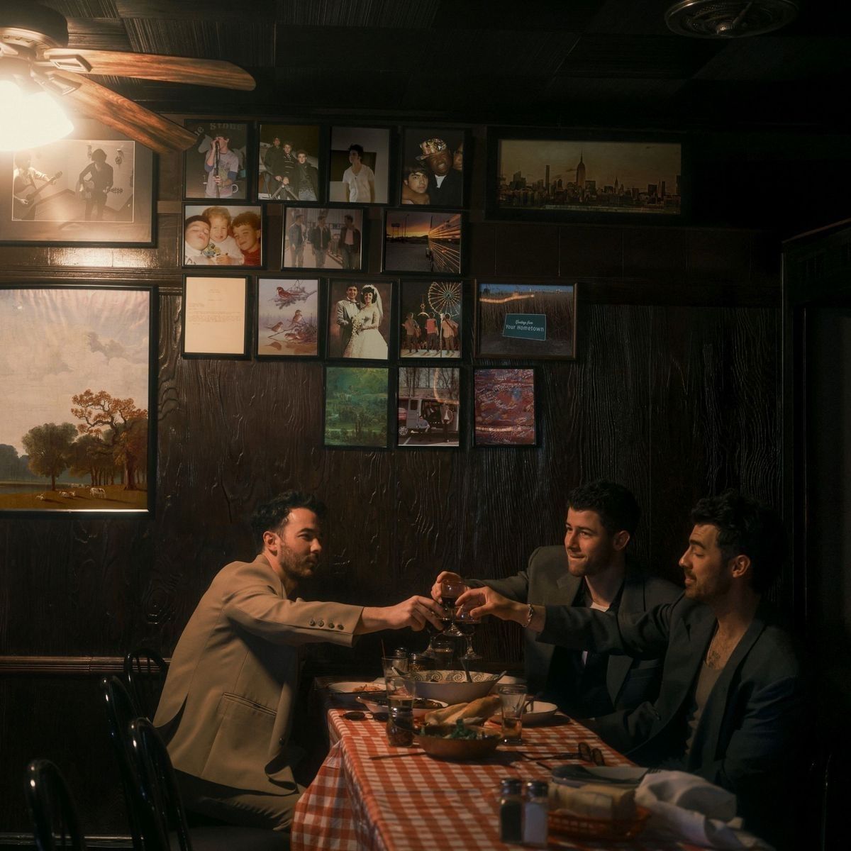 Audio Cd Jonas Brothers - Greetings From Your Hometown