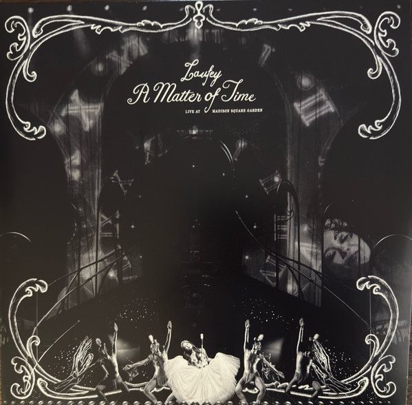 Vinile Laufey - Matter Of Time. Live At Madison Square Garden (Big Apple Red Vinyl) (2 Lp) (Rsd 2026)